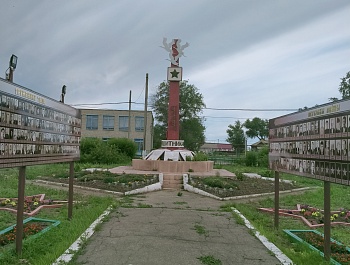 22. июня 2020 года в честь 75-летия Победы в Великой Отечественной войне на памятнике-мемориале в с.Розовое была установлена композиция "Журавли"